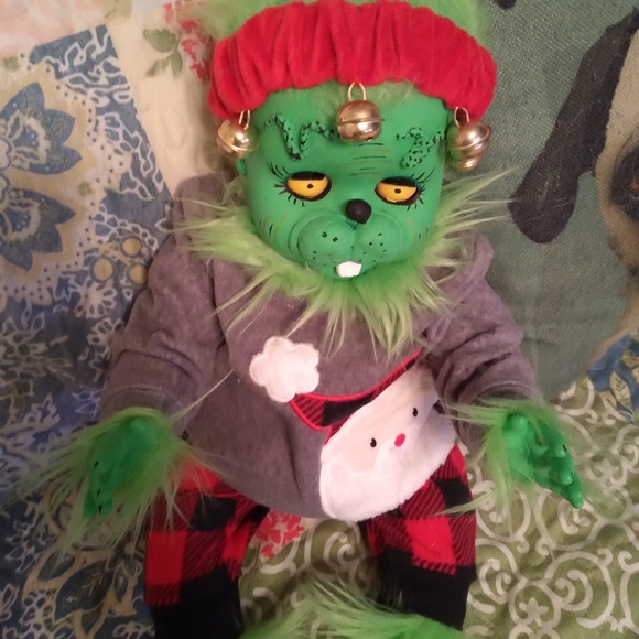 Christmas Grinch Baby Doll Decor - Picture 7 of 8